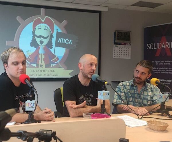 Traperos de Emaus en el Cofre del Capitán Morgan de Atica FM