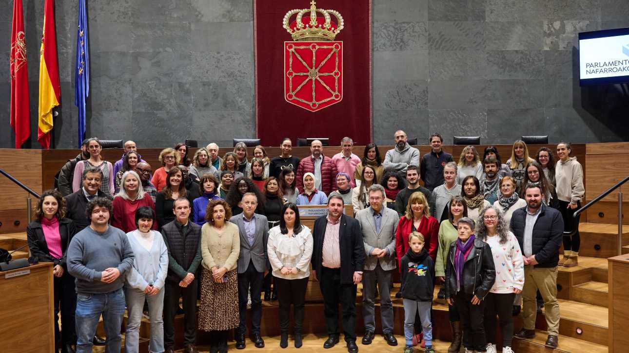 Organizaciones y entidades sociales conmemoran en el Parlamento de Navarra la Declaración Universal de los Derechos Humanos